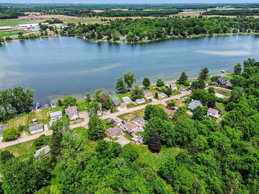 11968 Elmdale Drive Freedom Township, MI 48158
