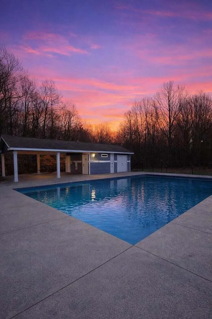 5223 Seawall Court South Haven Charter Township, MI 49090
