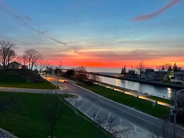 5223 Seawall Court South Haven Charter Township, MI 49090