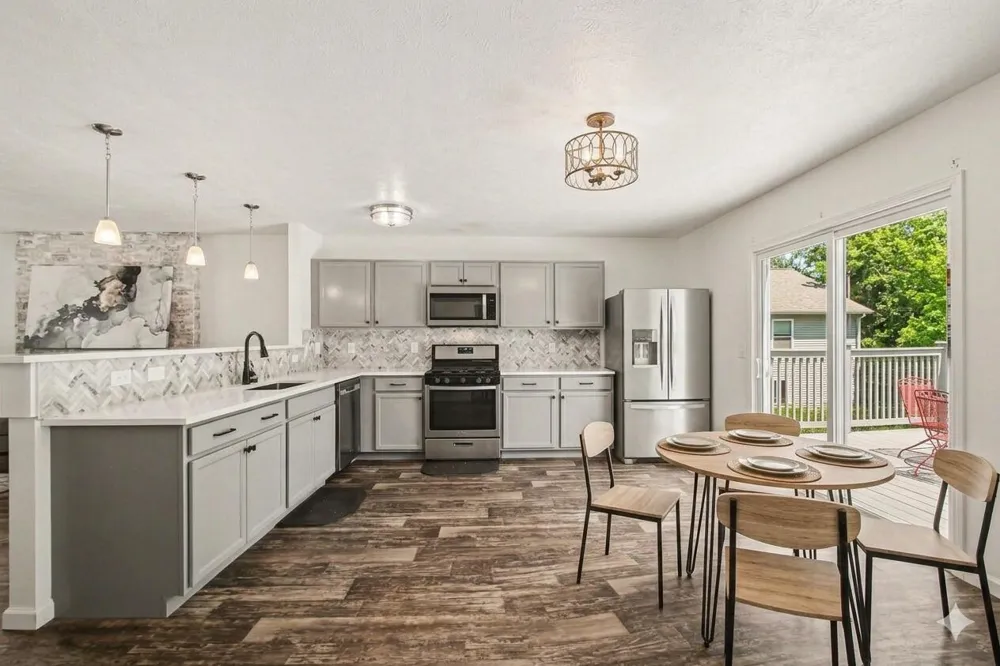 5223 Seawall Court South Haven Charter Township, MI 49090