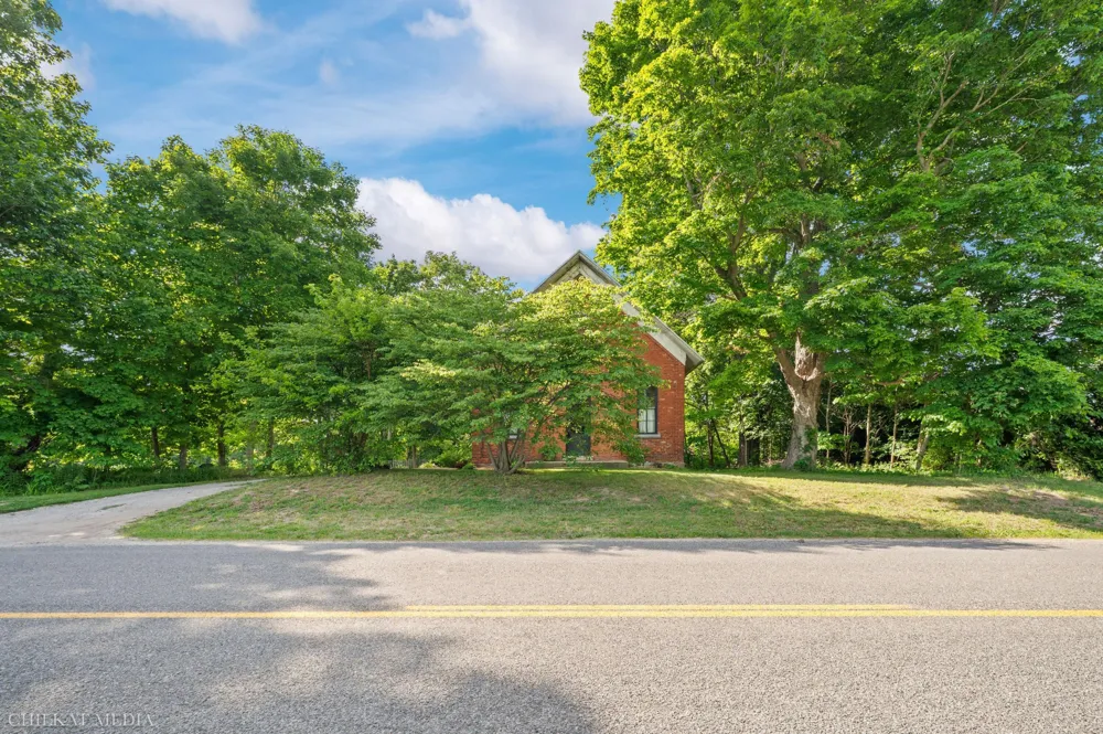 1055 Mount Tabor Road Oronoko Charter Township, MI 49107