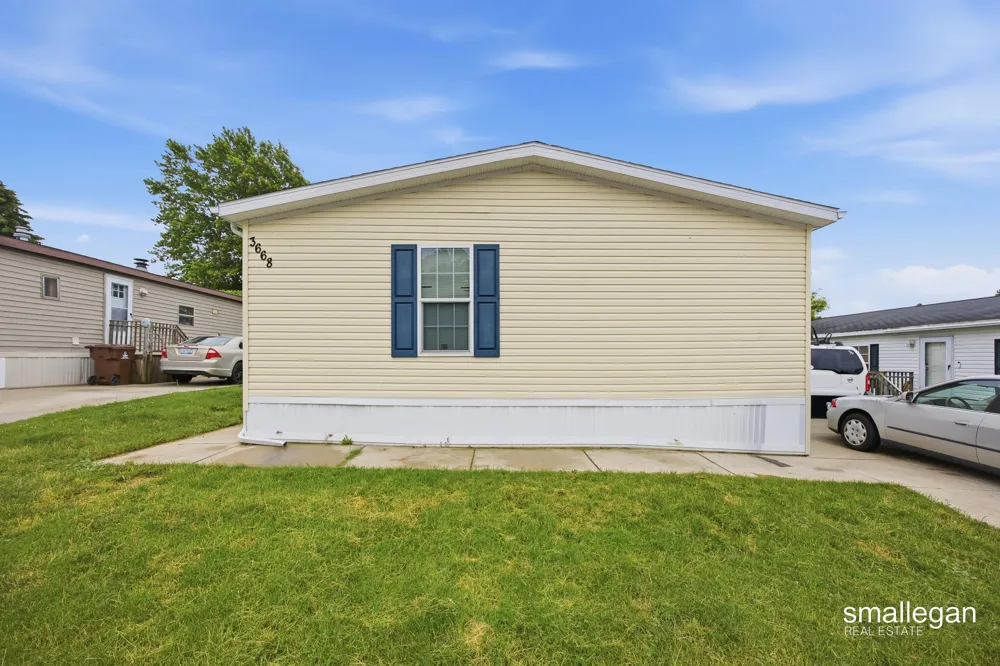 3668 Sun Valley Street NW Walker City, MI 49544