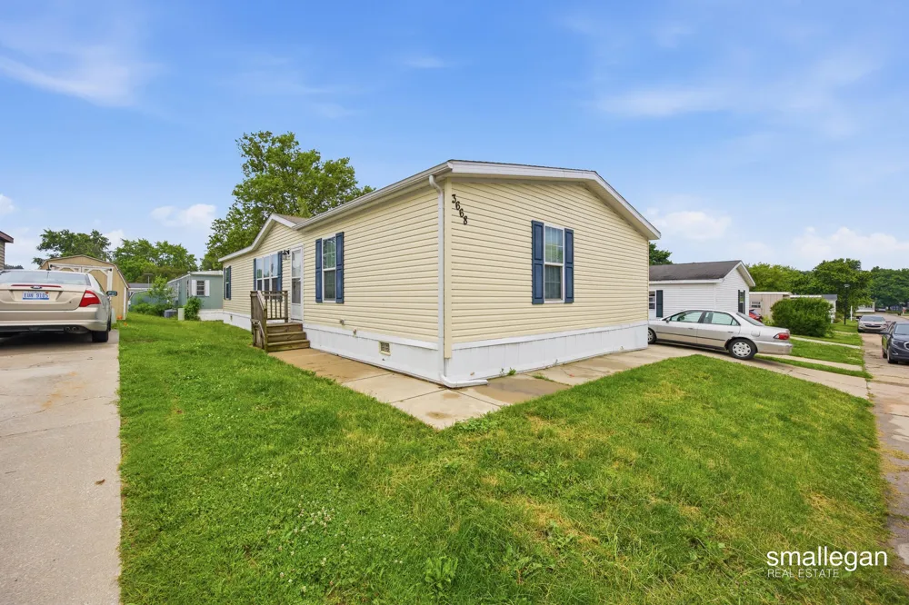 3668 Sun Valley Street NW Walker City, MI 49544