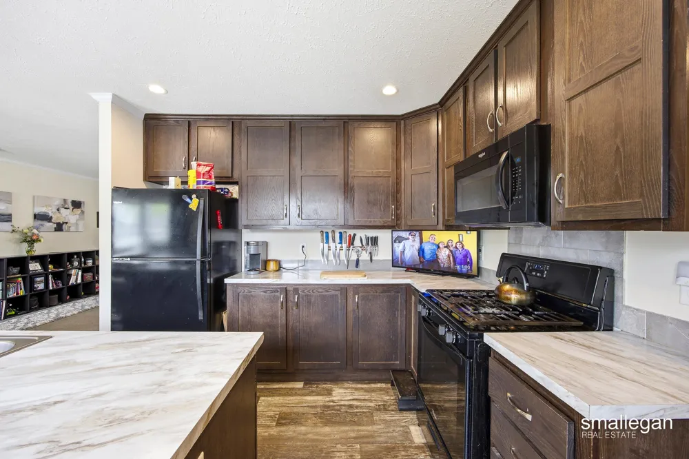 3668 Sun Valley Street NW Walker City, MI 49544