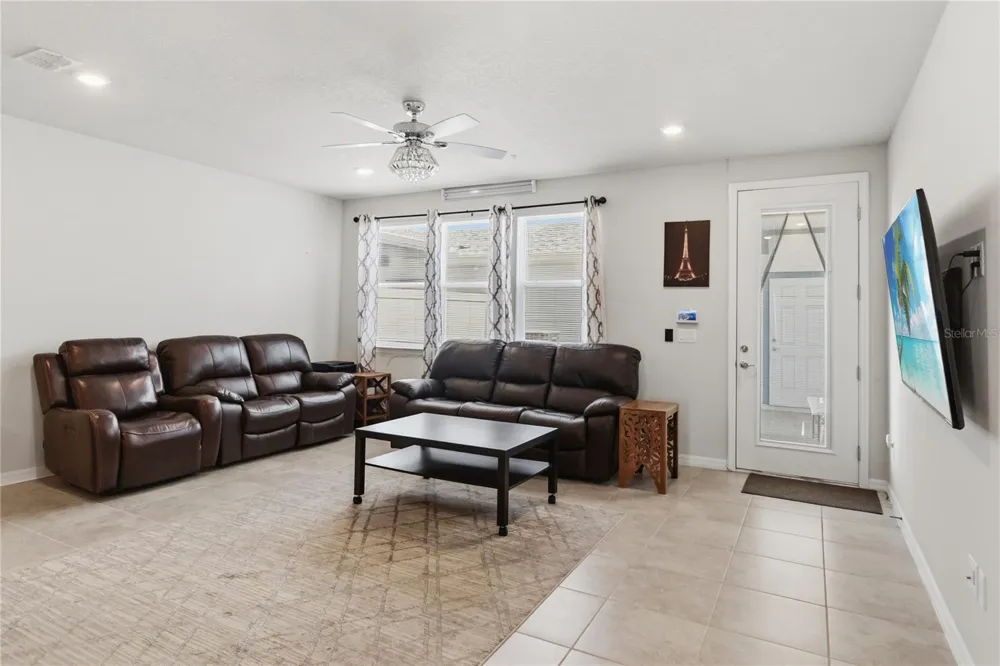 6910 REVERIE PARK AVE STREET Orlando, FL 32829