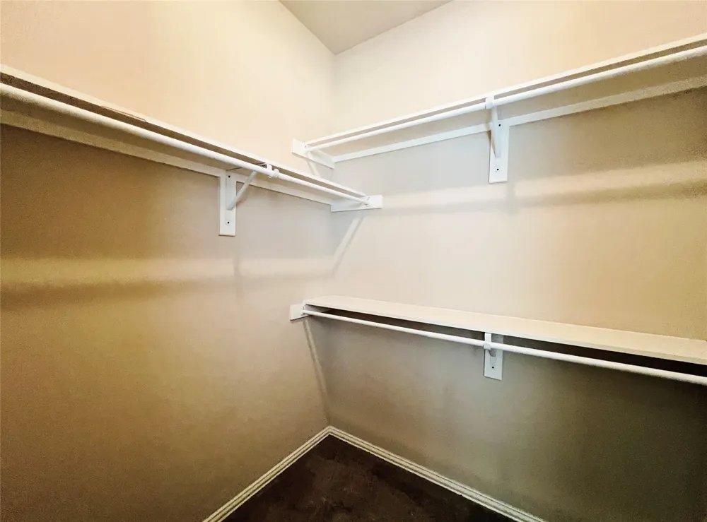 552 Kerry Street Crowley, TX 76036