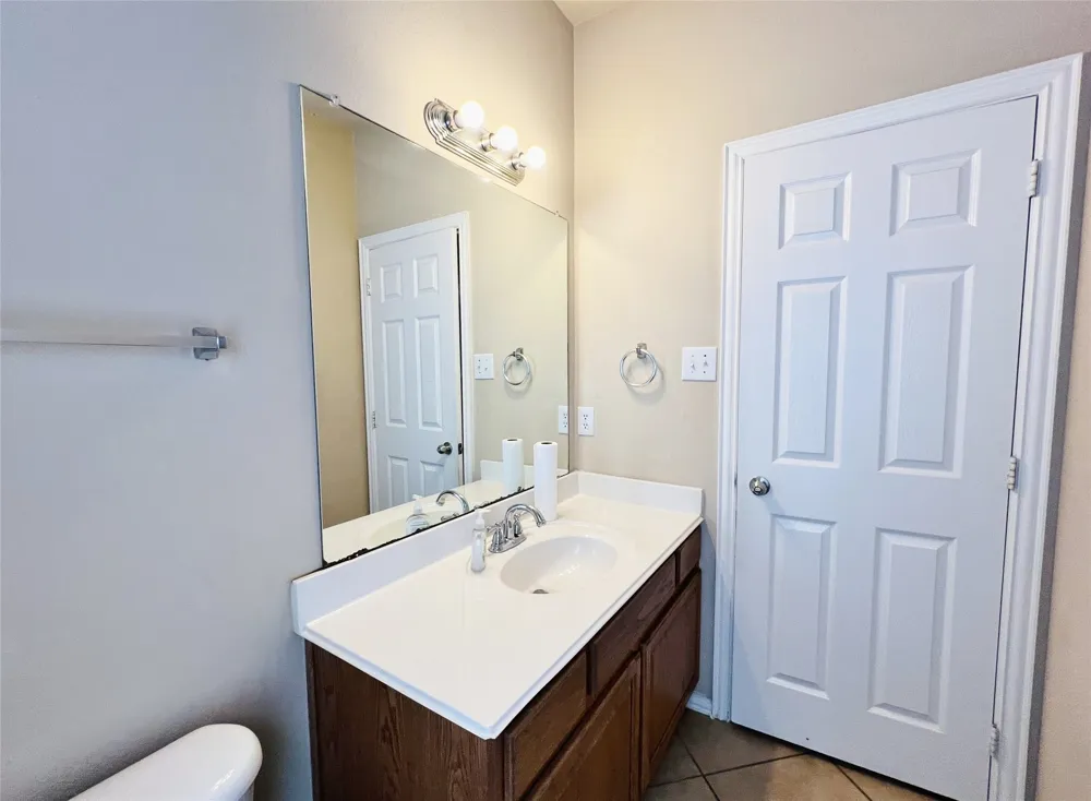 552 Kerry Street Crowley, TX 76036