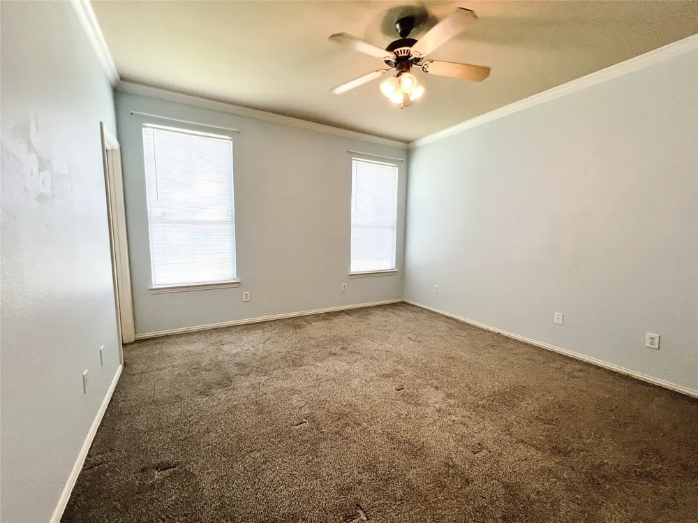 552 Kerry Street Crowley, TX 76036