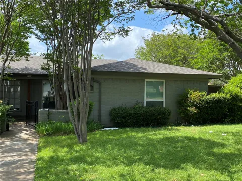 801 Irwin Drive #B