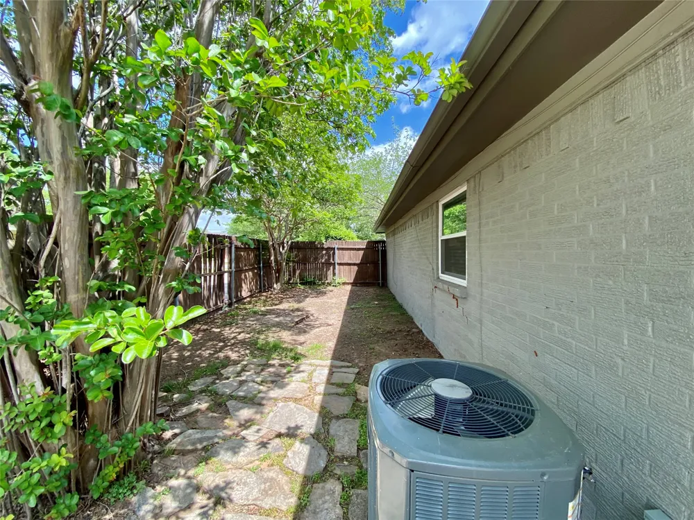 801 Irwin Drive #B Hurst, TX 76053