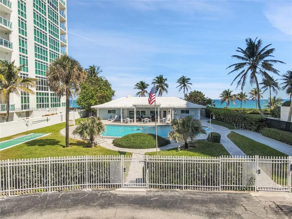 1431 S Ocean Boulevard #37 Lauderdale By The Sea, FL 33062