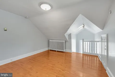 158 MONTGOMERY AVENUE #3