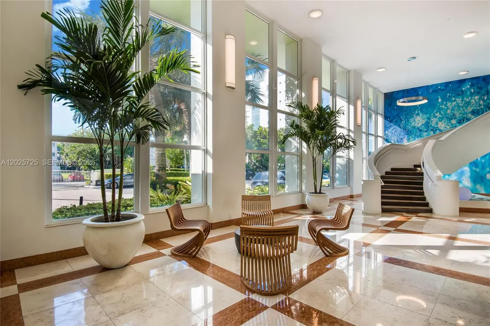 10350 W Bay Harbor Dr #4R Bay Harbor Islands, FL 33154