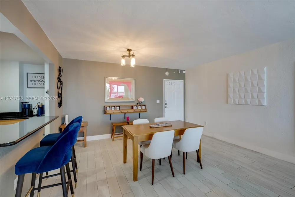 10350 W Bay Harbor Dr #4R Bay Harbor Islands, FL 33154
