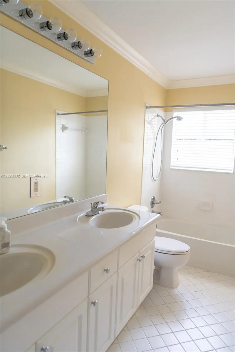 864 Vanda Ter Weston, FL 33327
