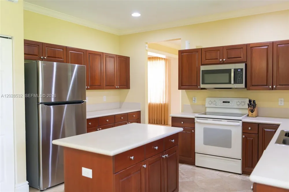 864 Vanda Ter Weston, FL 33327