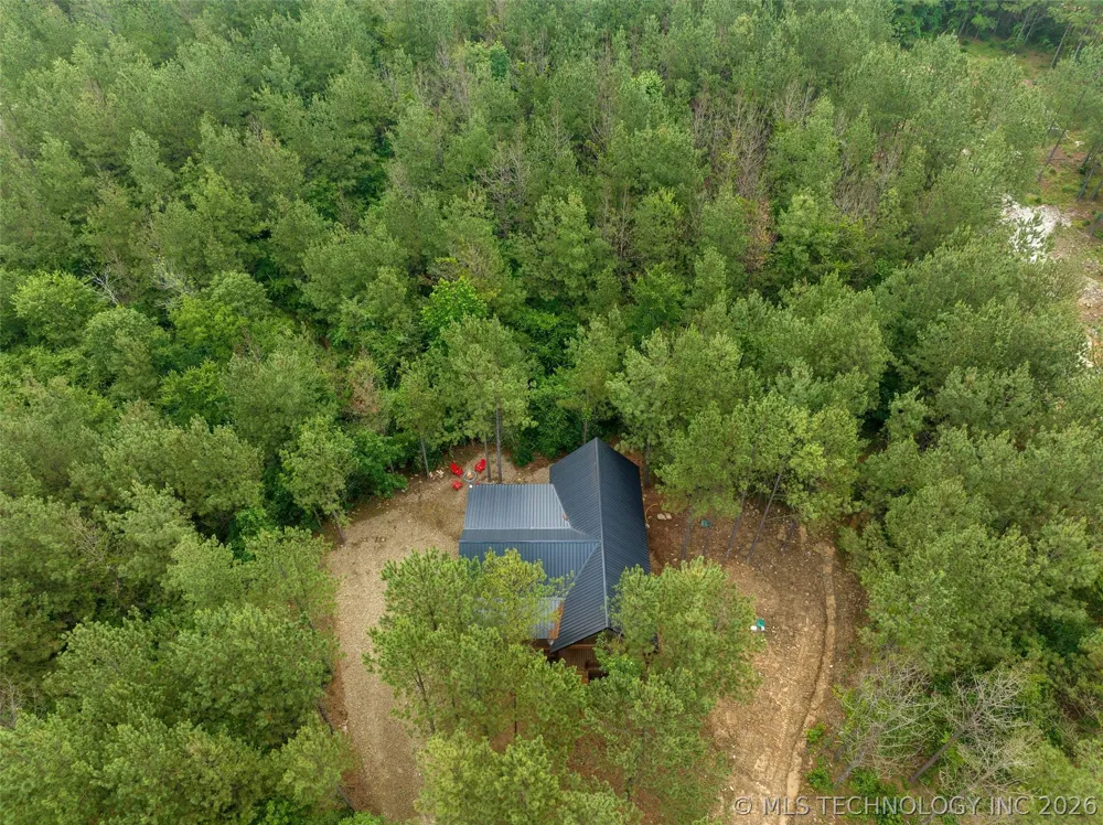 32 Cedar Tree Trail Broken Bow, OK 74728