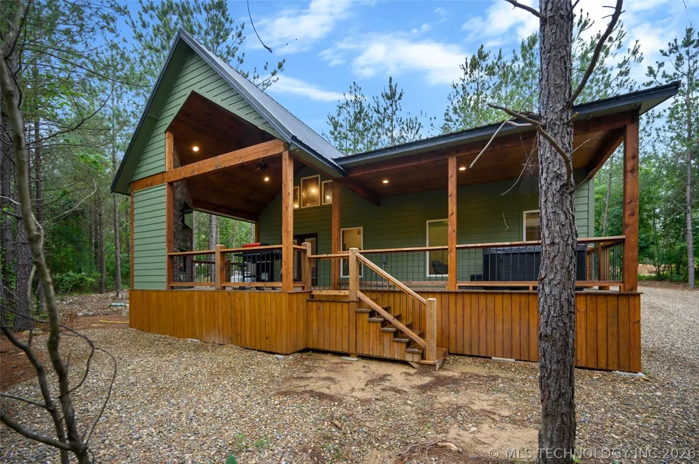 32 Cedar Tree Trail Broken Bow, OK 74728