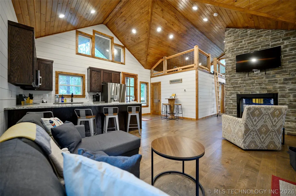 32 Cedar Tree Trail Broken Bow, OK 74728