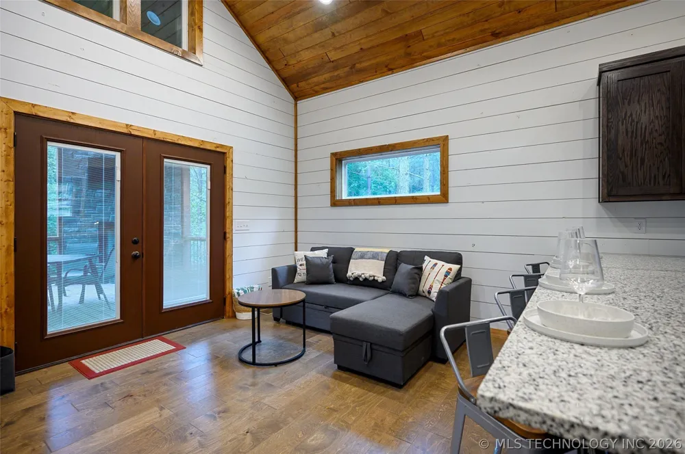 32 Cedar Tree Trail Broken Bow, OK 74728