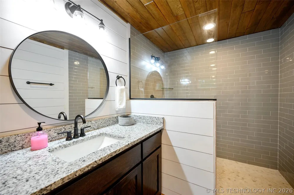 32 Cedar Tree Trail Broken Bow, OK 74728