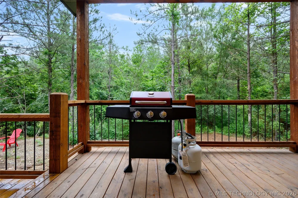 32 Cedar Tree Trail Broken Bow, OK 74728