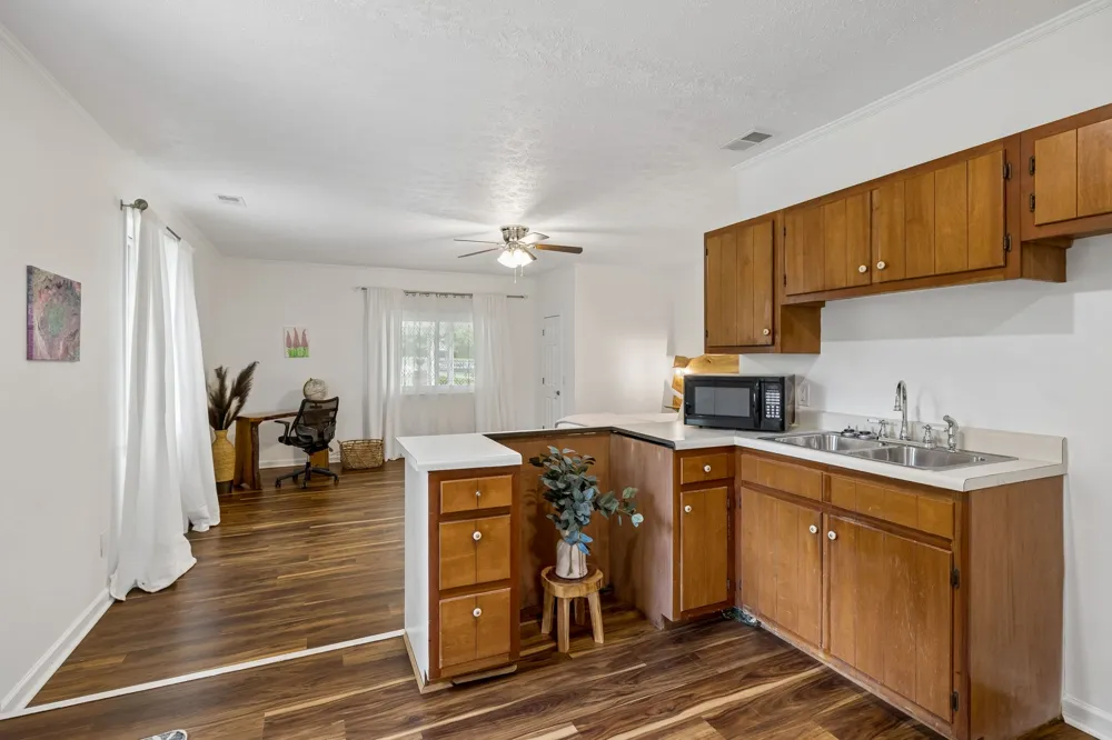 6045 Green Road Bloomington Springs, TN 38545