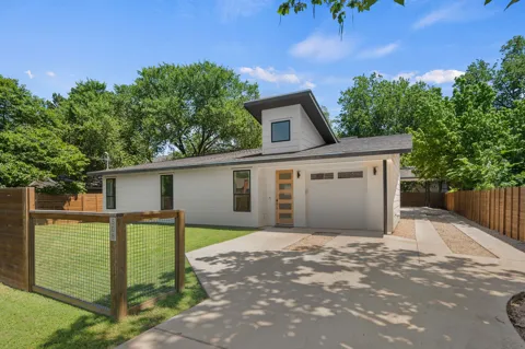 508 Capitol Drive #1