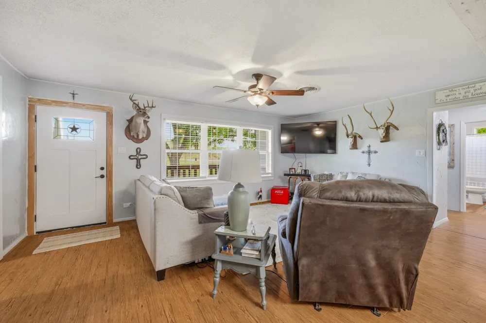 5370 Highway 1702 Gustine, TX 76455