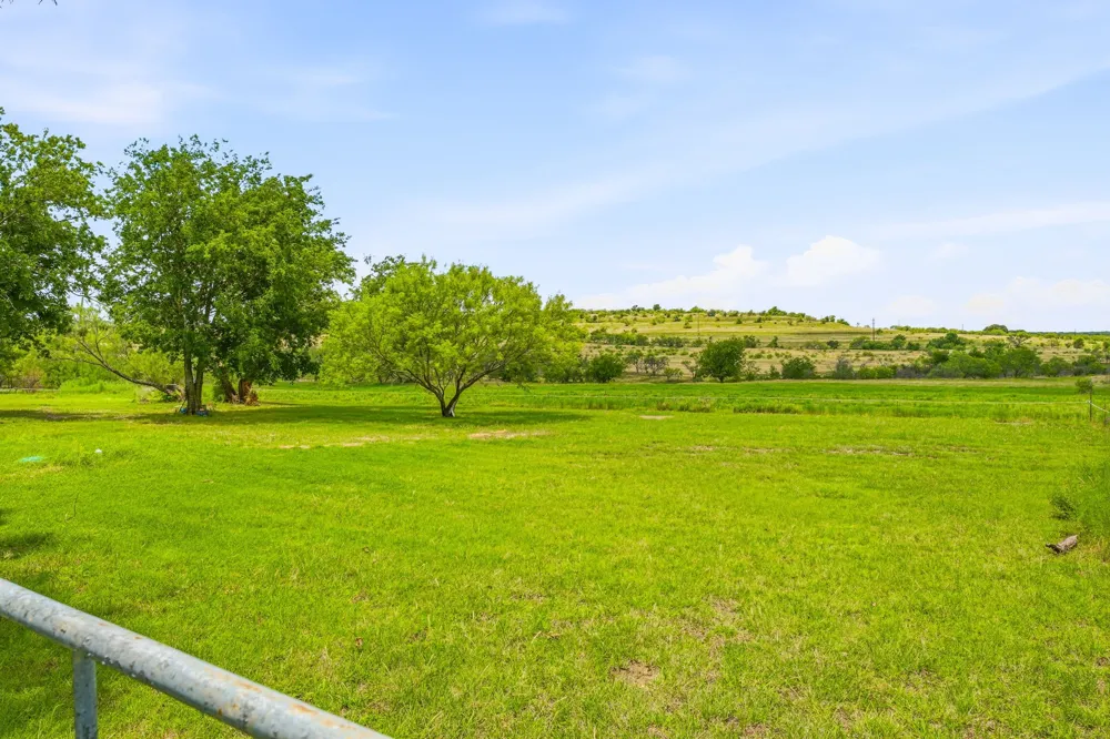 5370 Highway 1702 Gustine, TX 76455
