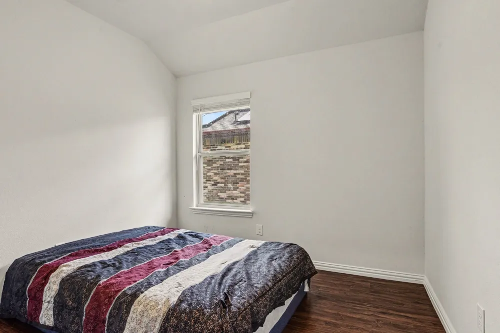 132 Willowbend Loop Mabank, TX 75147