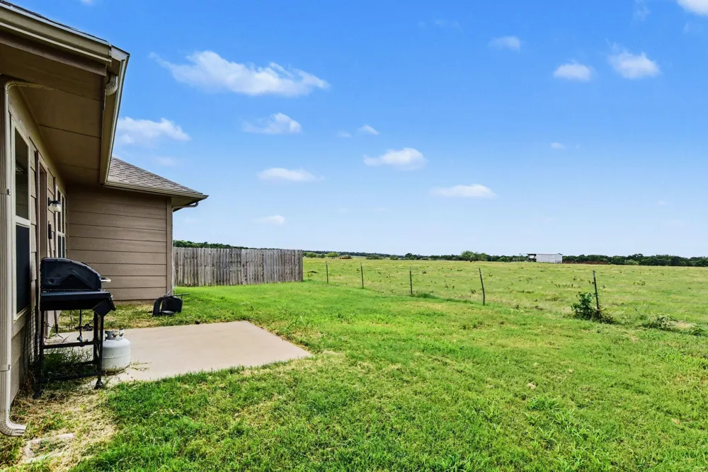 132 Willowbend Loop Mabank, TX 75147