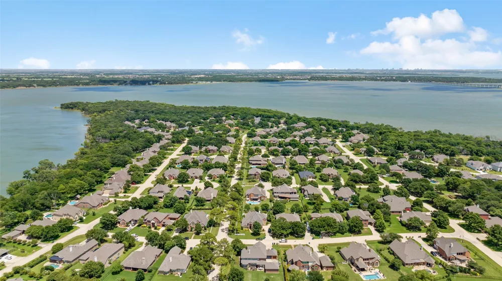 1100 Durango Circle Shady Shores, TX 76208