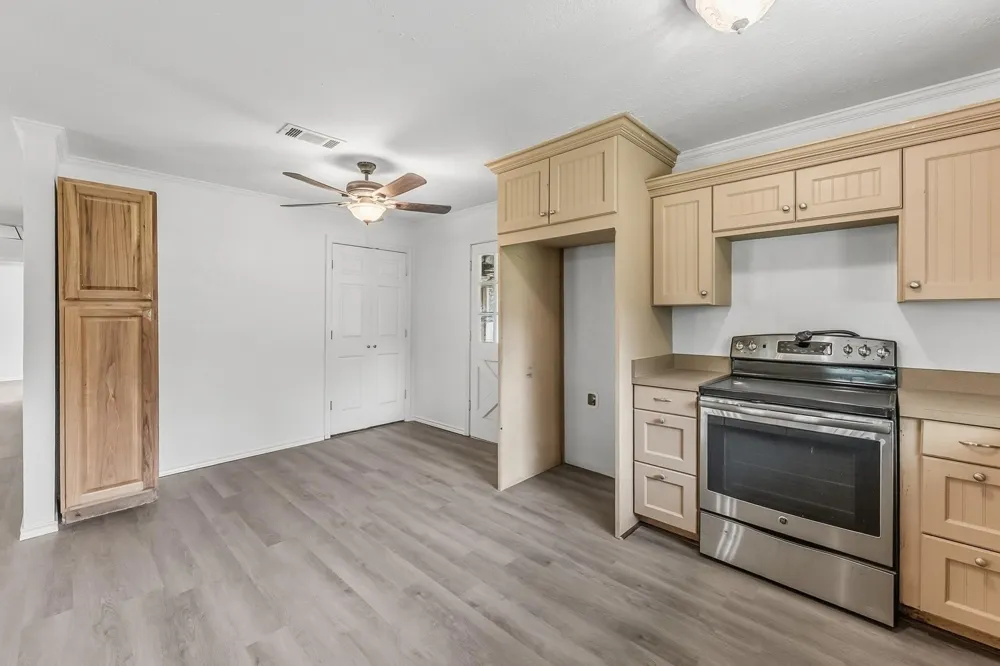341 Cr 1675 Grapeland, TX 75844