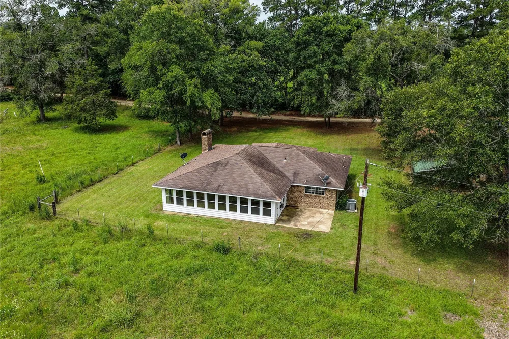 341 Cr 1675 Grapeland, TX 75844