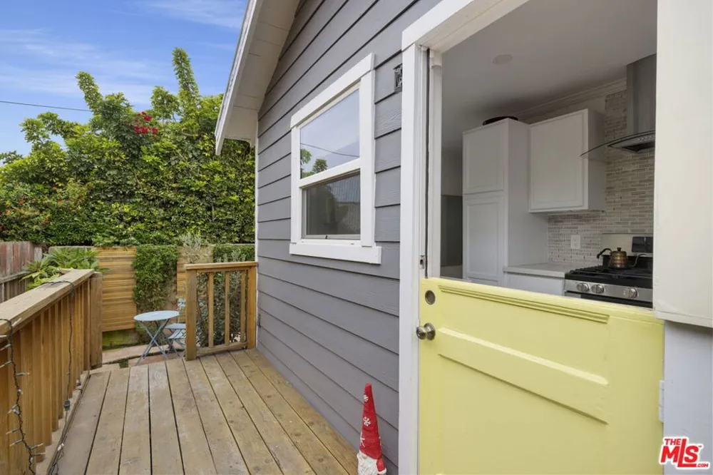 306 W Plymouth Inglewood, CA 90302