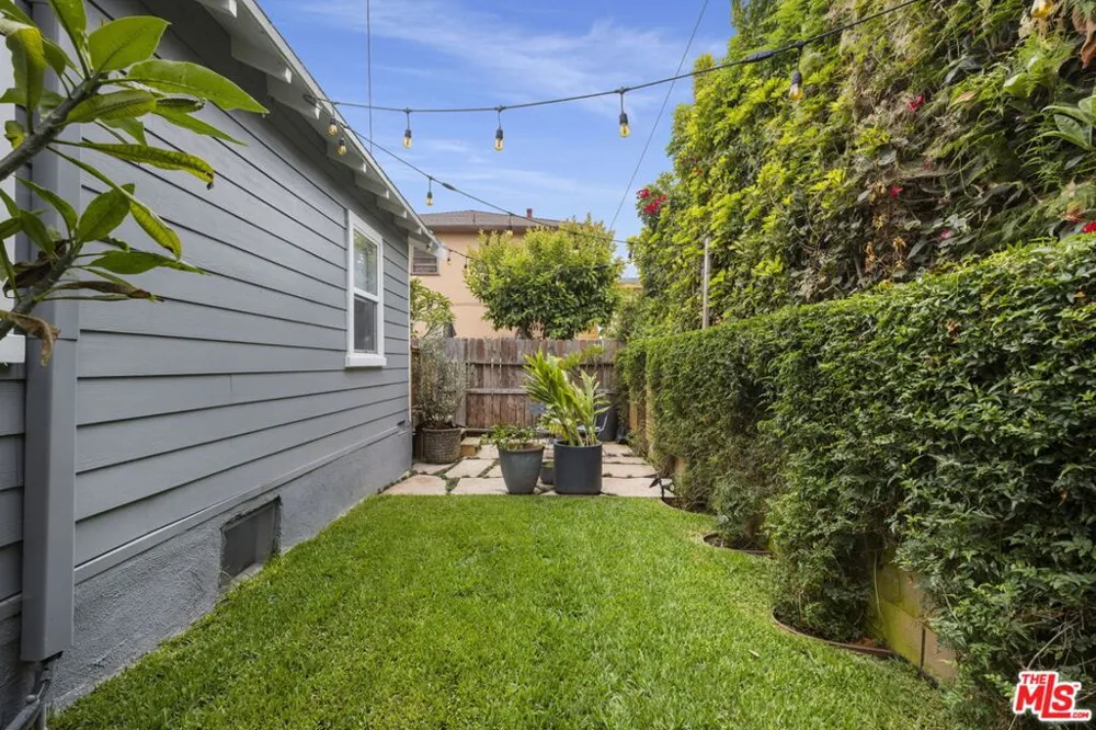 306 W Plymouth Inglewood, CA 90302