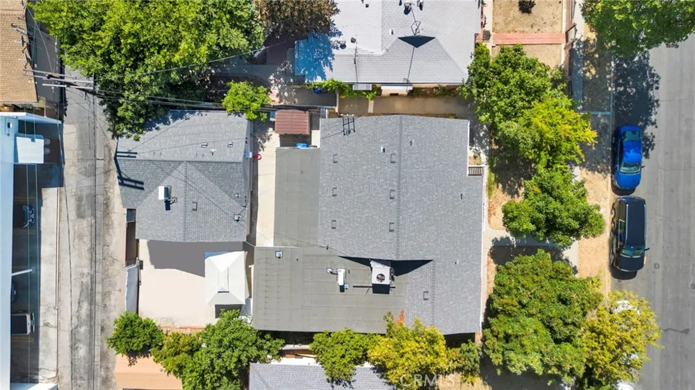 16938 Hartland Street Van Nuys, CA 91406