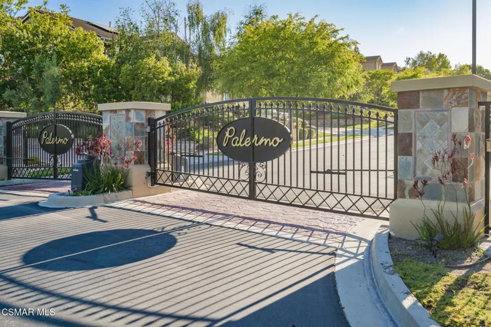 5445 Via Nicola Newbury Park, CA 91320