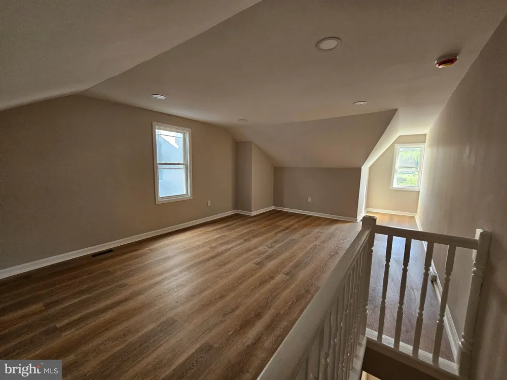 323 RUTHERFORD AVENUE Trenton, NJ 08618