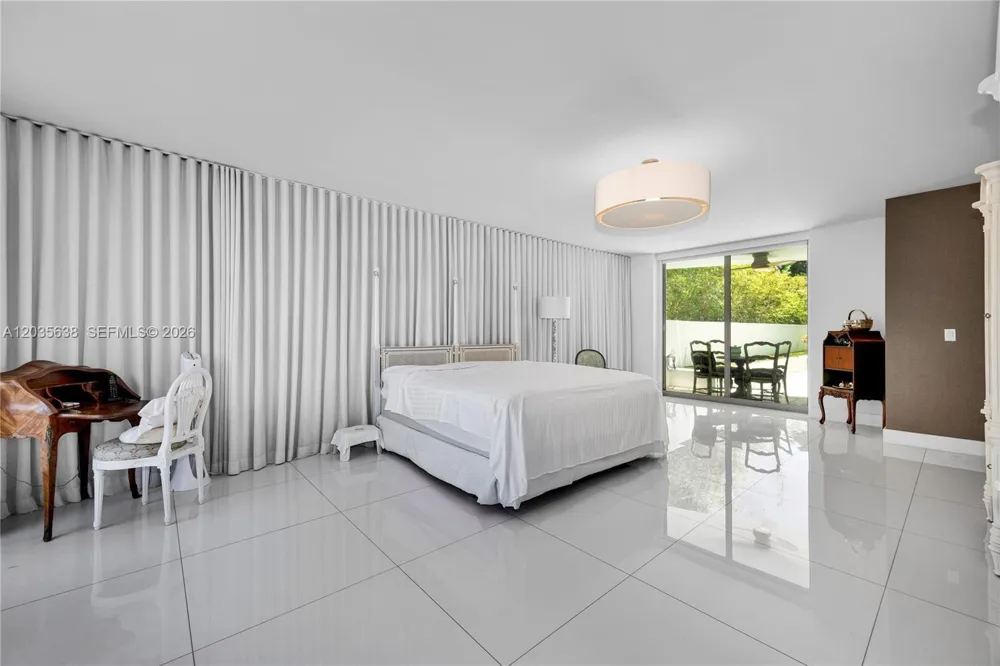 9400 W Bay Harbor Dr #101 Bay Harbor Islands, FL 33154