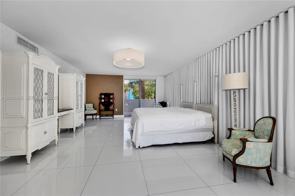 9400 W Bay Harbor Dr #101 Bay Harbor Islands, FL 33154