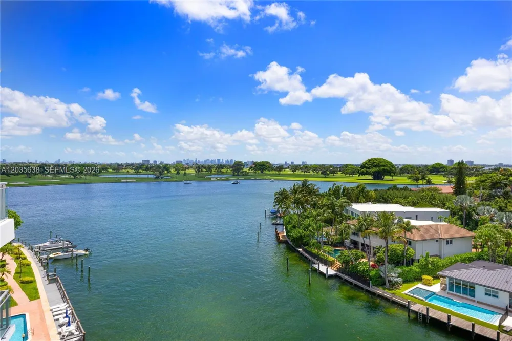 9400 W Bay Harbor Dr #101 Bay Harbor Islands, FL 33154