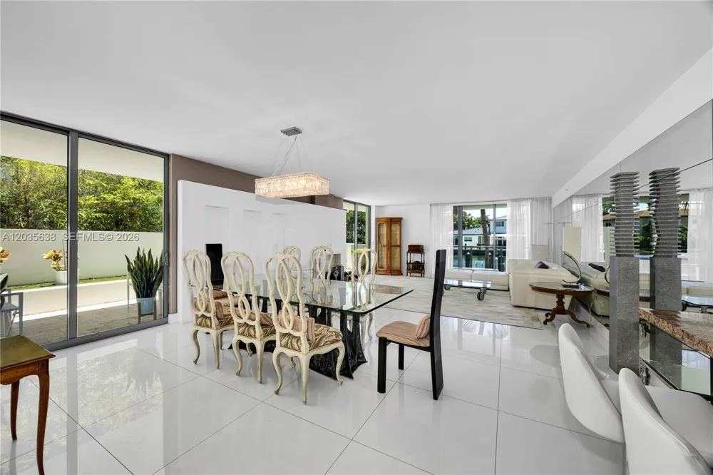 9400 W Bay Harbor Dr #101 Bay Harbor Islands, FL 33154