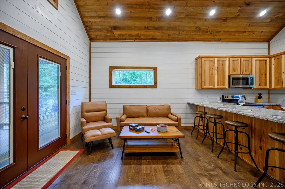 95 Shade Tree Trail Broken Bow, OK 74728