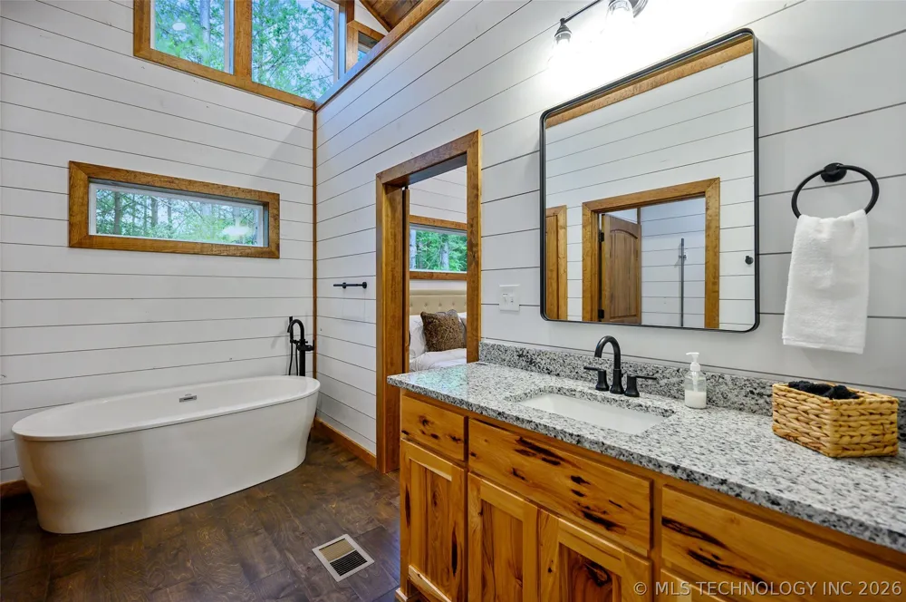 95 Shade Tree Trail Broken Bow, OK 74728