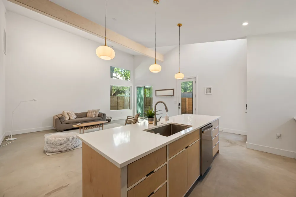 508 Capitol Drive #2 Austin, TX 78753