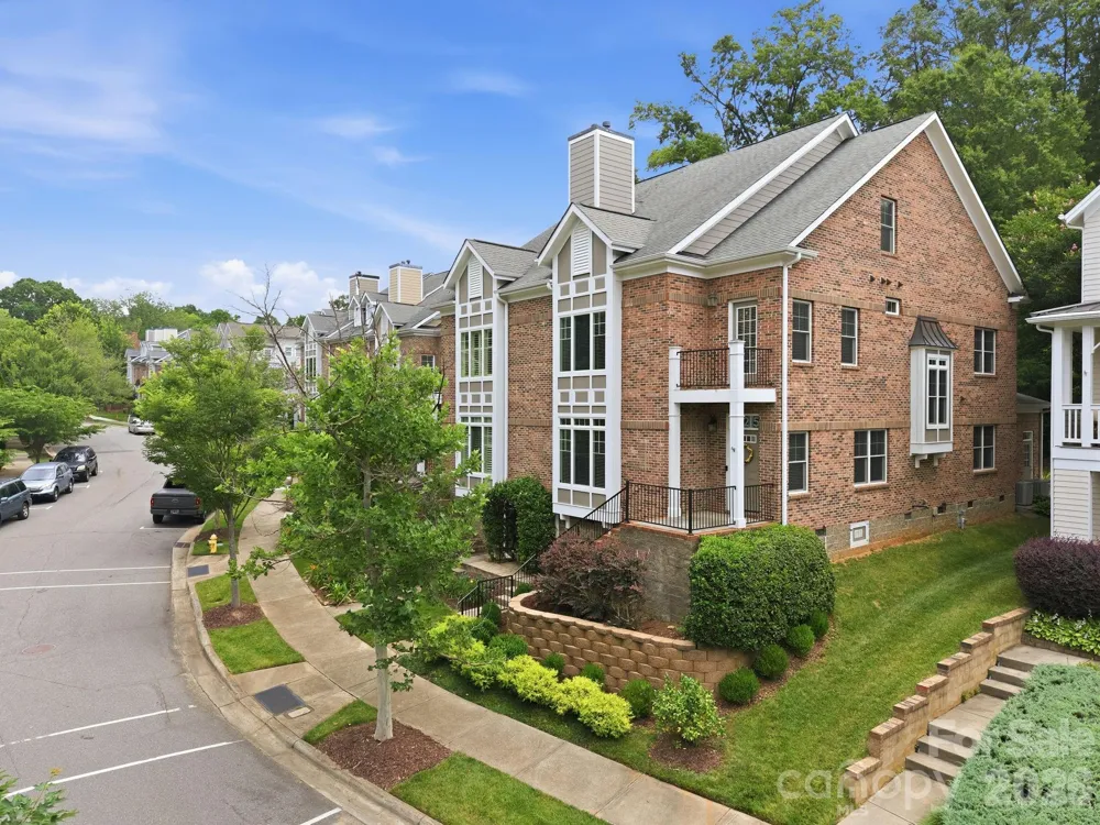 425 Spring Street Davidson, NC 28036