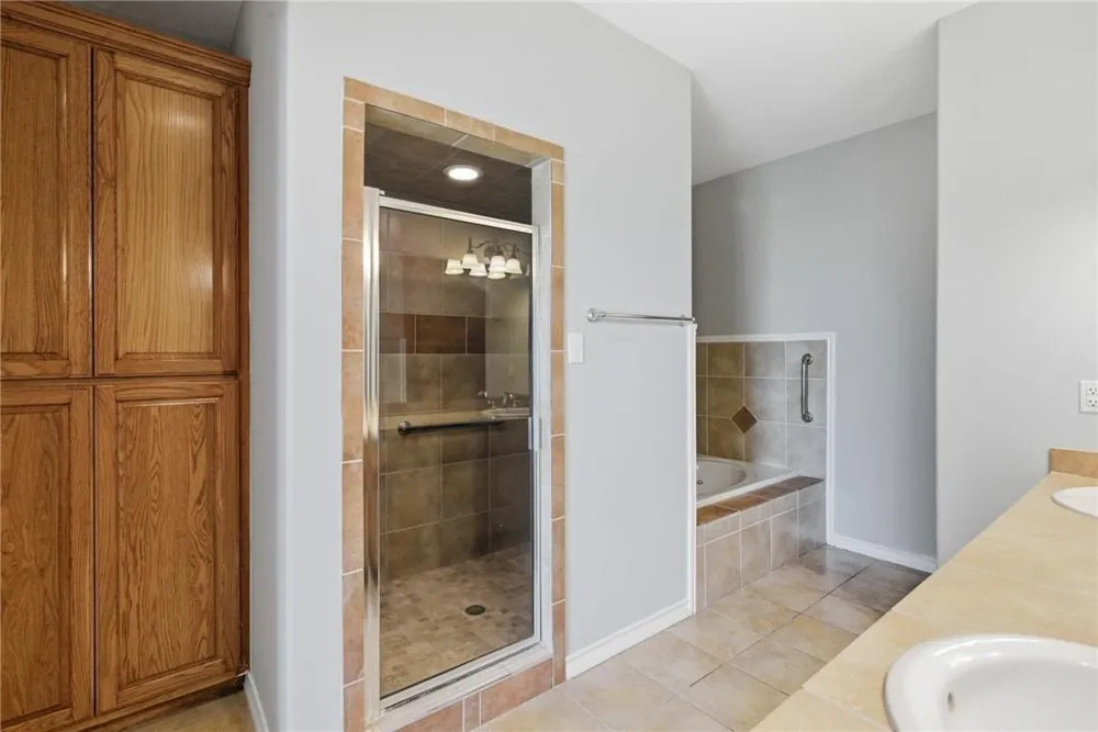 15 Huron Street Victoria, TX 77905