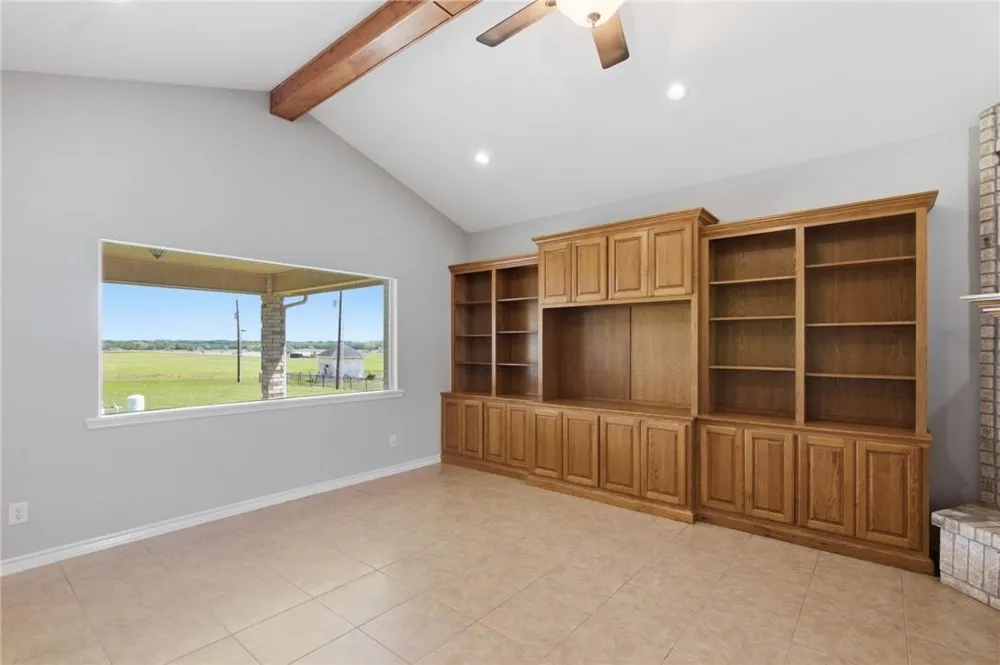 15 Huron Street Victoria, TX 77905